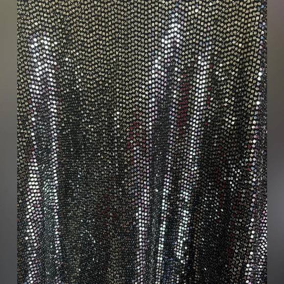Torrid High Neck Metallic Sequin Tank 5 - Picture 7 of 9